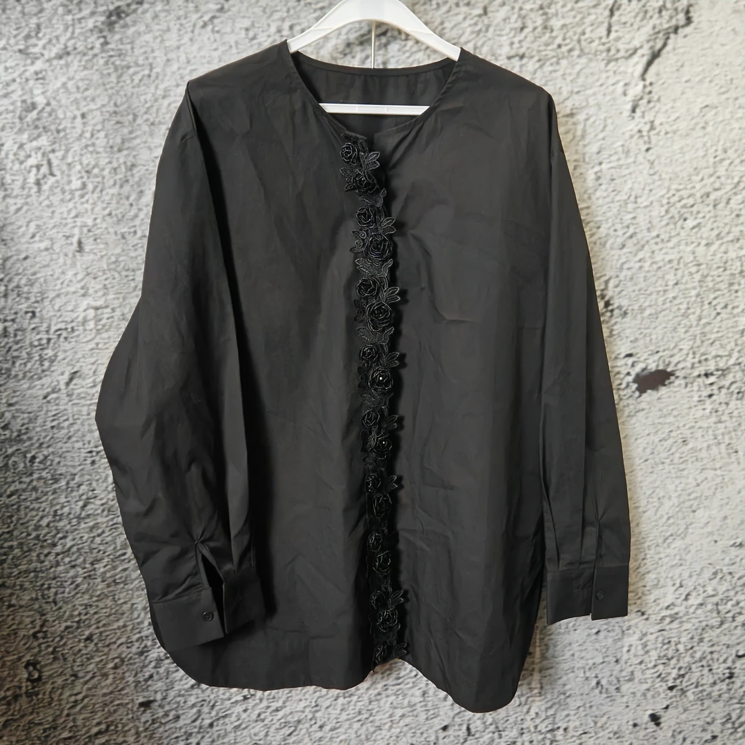 早春百搭朱花衬衫