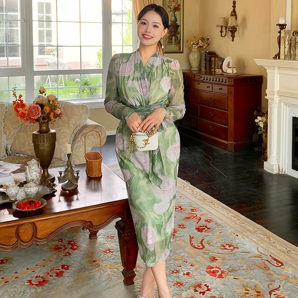 法式V领印花裹身裙大码胖MM2025年秋季新款收腰气质女人味连衣裙