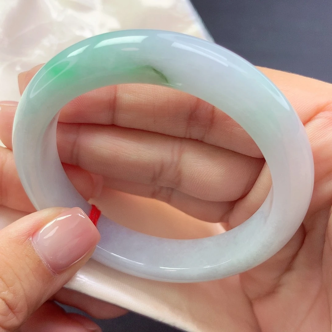 【闪购商品】未镶嵌手镯翡翠880101