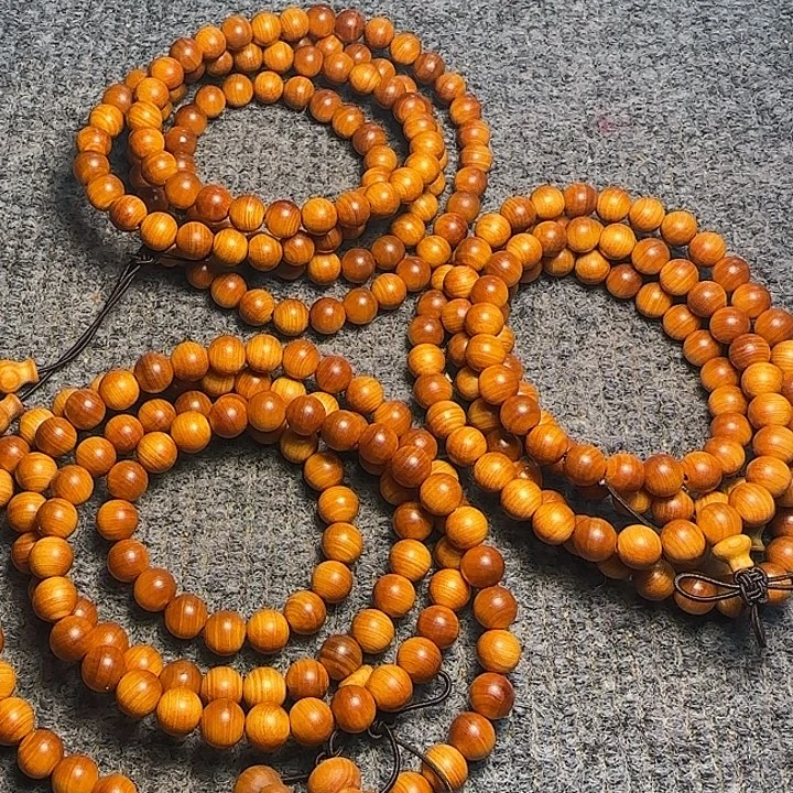 柏木（崖柏）全陈化老料把件串0.8发一条