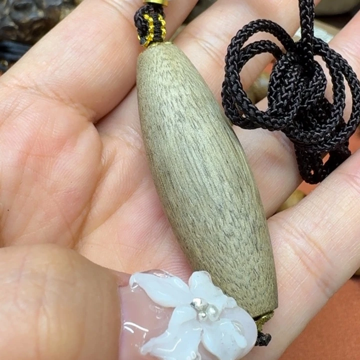 大叶紫檀（黑酸枝木类）