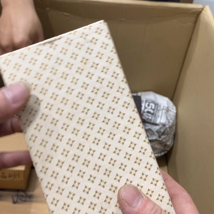 哈哈哈哈哈哈哈哈哈哈M****E