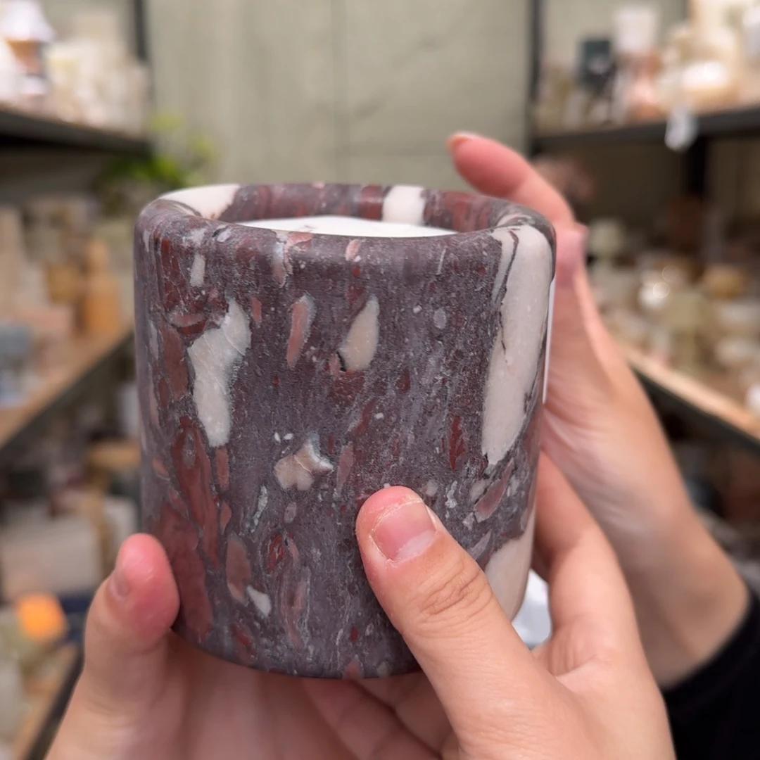 大理石R30。  关机。