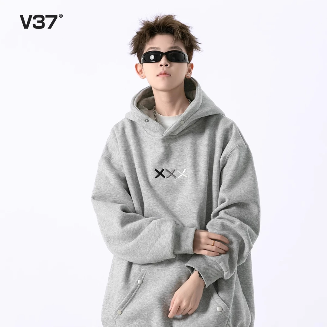 V37美式高街潮卫衣男款春季刺绣设计感高街百搭简约休闲连帽外套