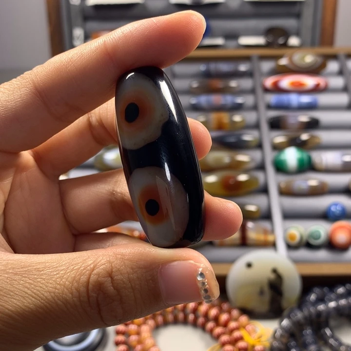 汀***枫玛瑙/玉髓未镶嵌颈饰