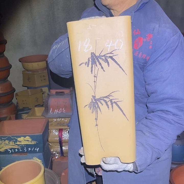 紫砂紫砂花盆和小