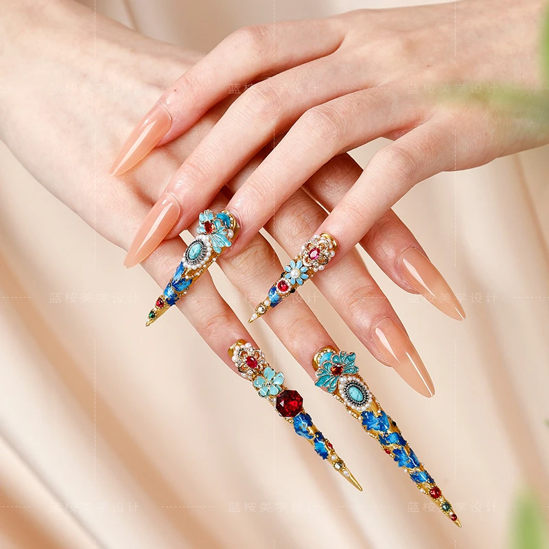 金缕阁 嬛嬛护甲贵妃甲满锆石高级中式国风穿戴甲