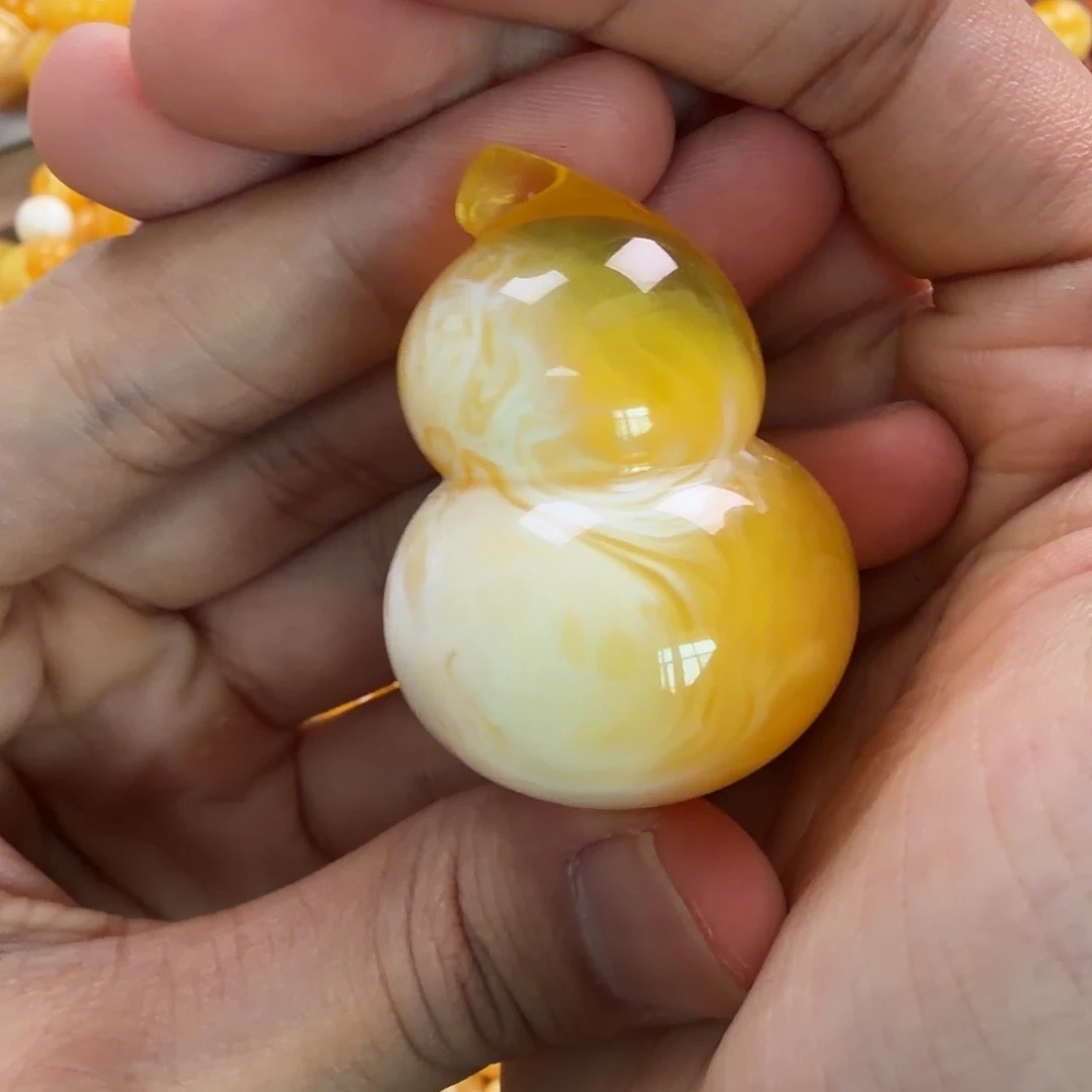 琥珀未镶嵌珠宝奇石23.5g