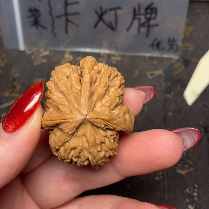 超***生文玩核桃吊坠文玩核桃异形单只