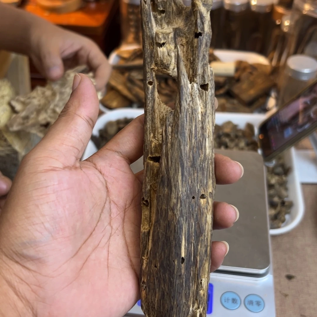 沉香碎屑沉香50克