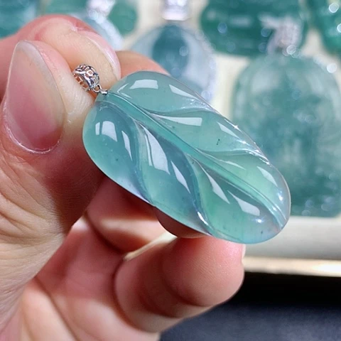 【闪购商品】翡翠颈饰18K金镶嵌天然翡翠