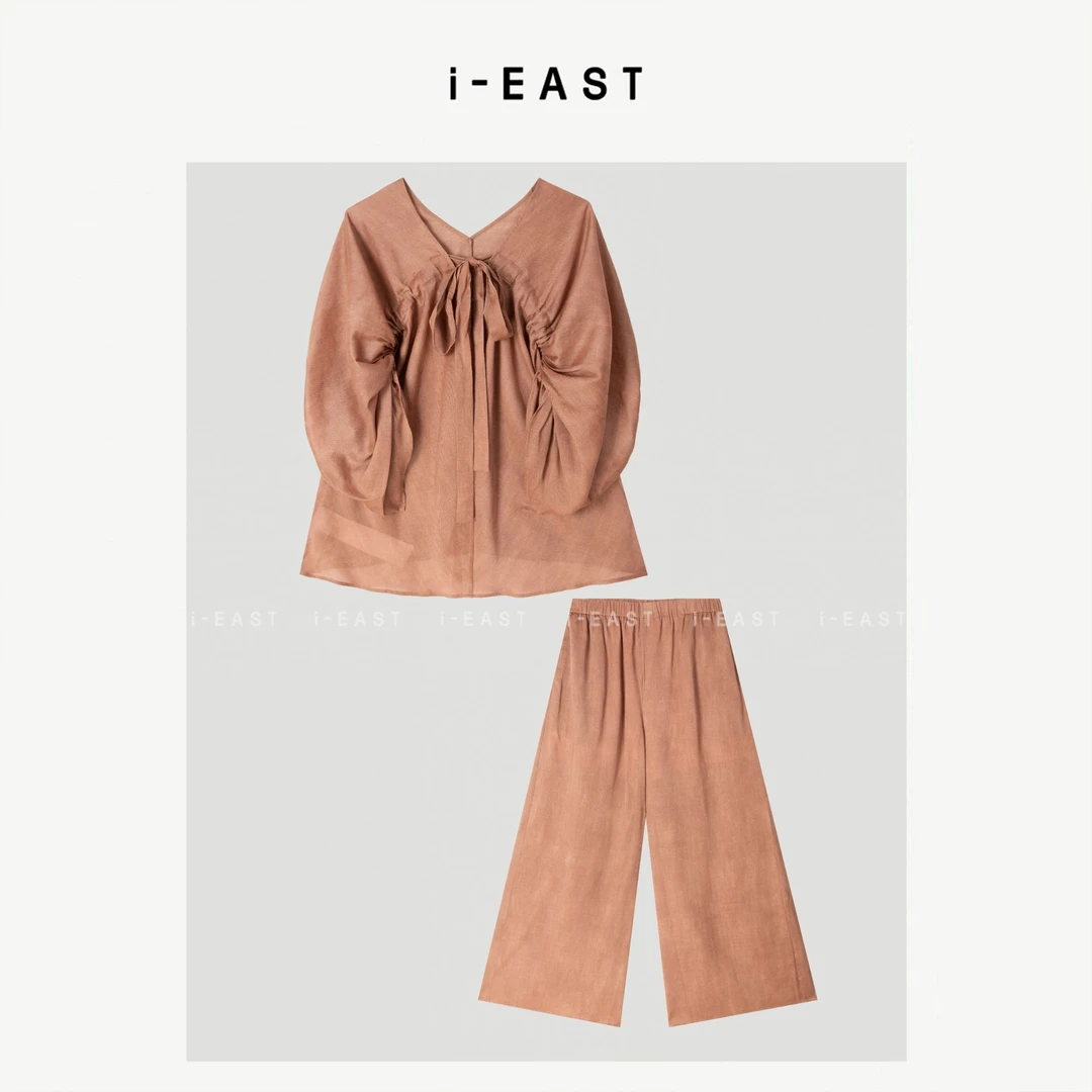 i-EAST 雨后椿山~抽绳设计感V领休闲套装-5X TZ78567