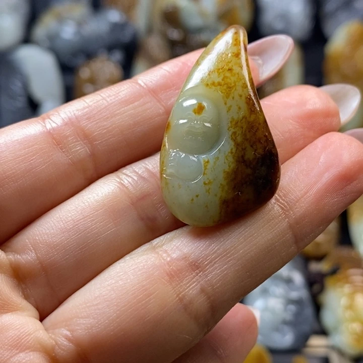 和田玉未镶嵌挂件