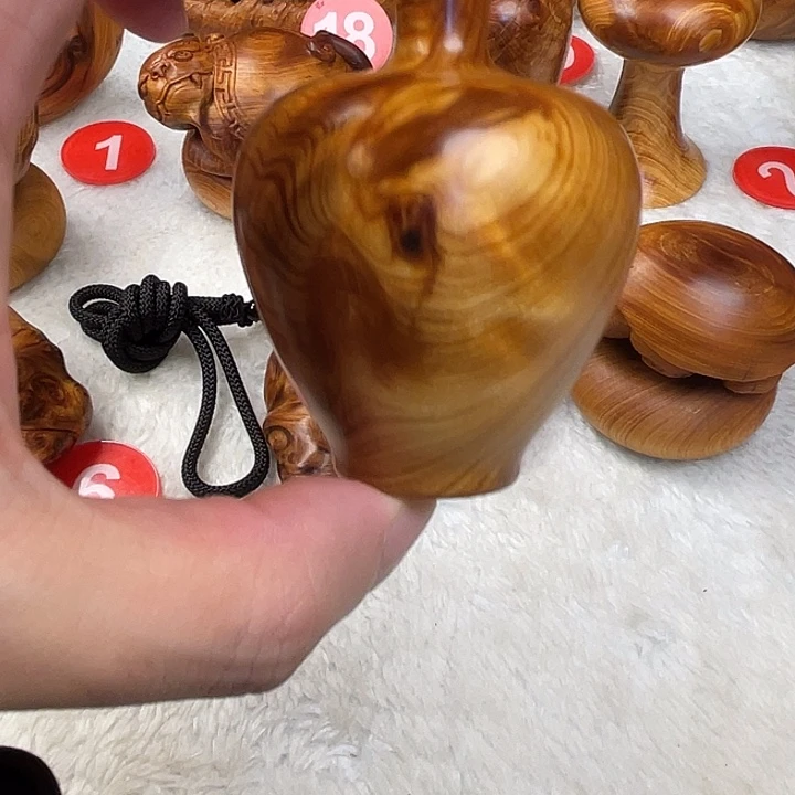滕***柏木太行精品花瓶