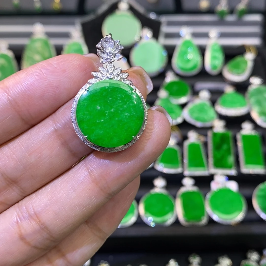 翡翠吊坠(不含链)18K金镶嵌吊坠