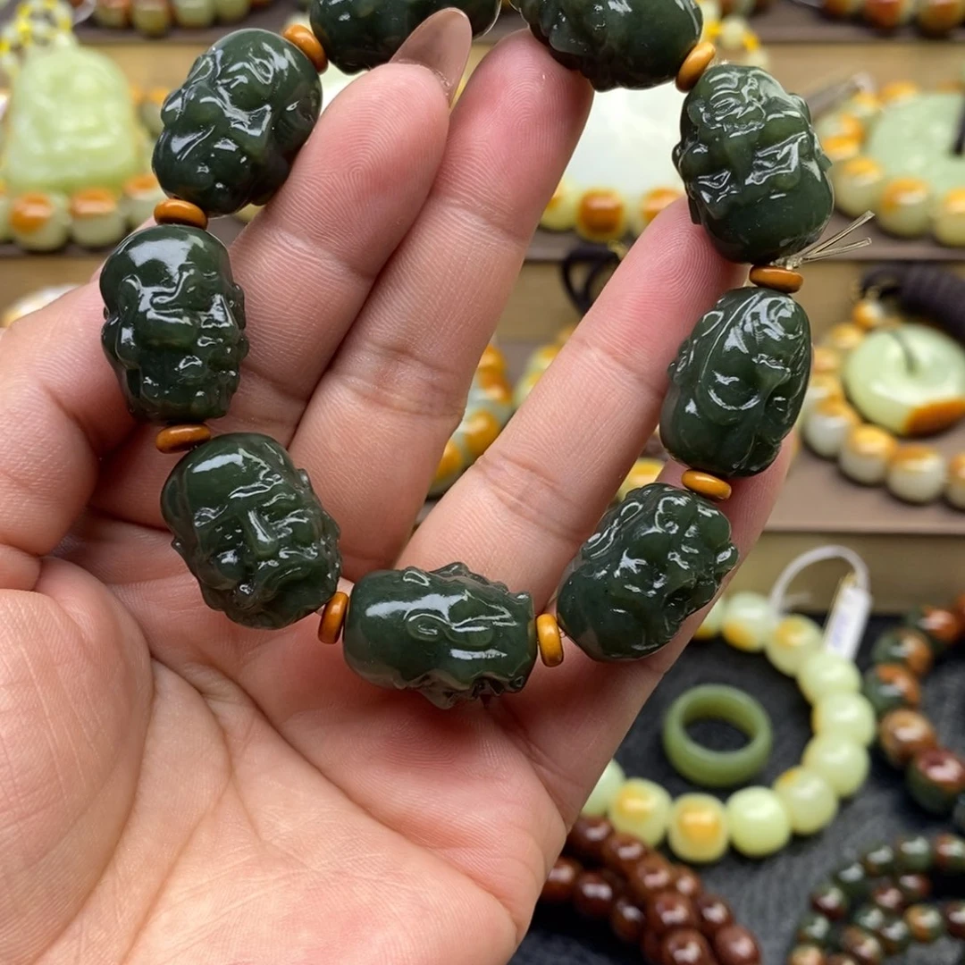 透闪石质玉未镶嵌手串
