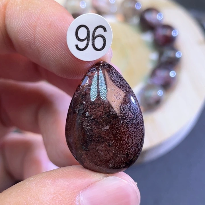 未镶嵌颈饰水晶霁*