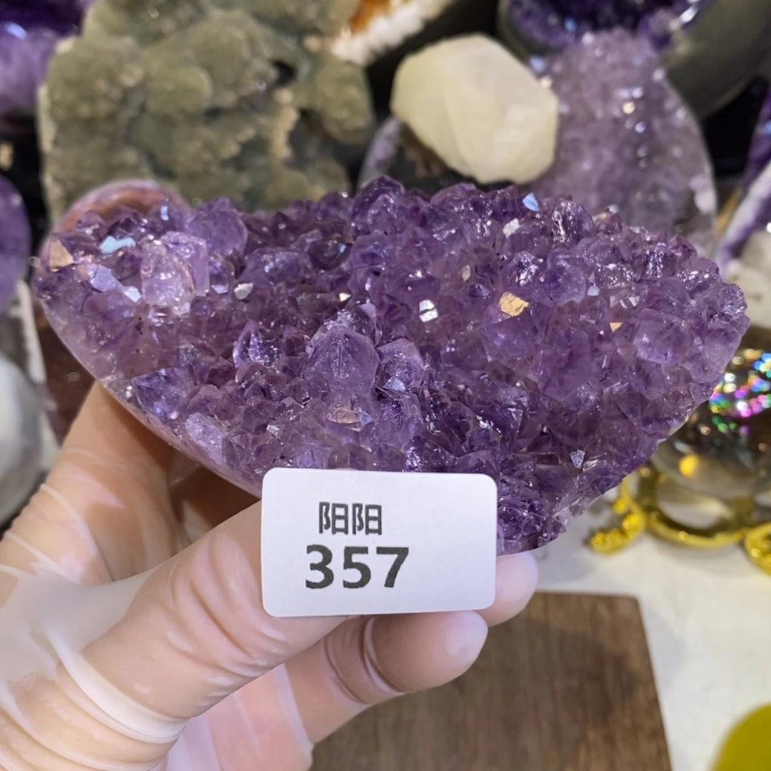 紫晶大型摆件（非配饰）未镶嵌方解石