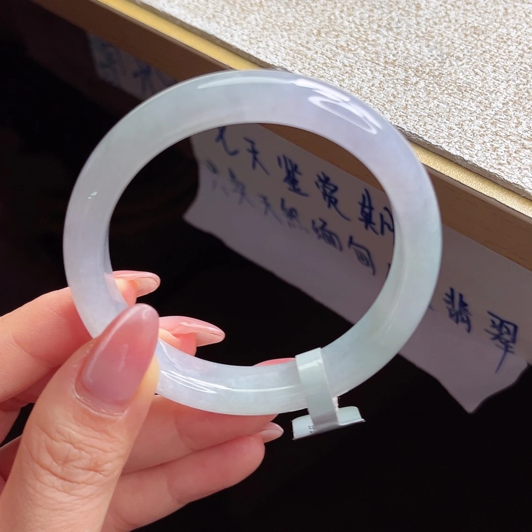 翡翠未镶嵌手镯手镯