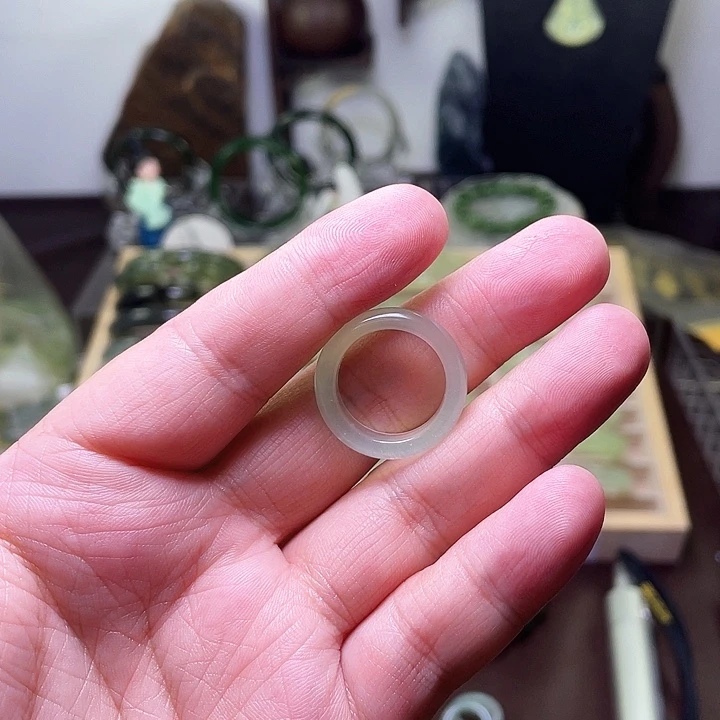 蛇纹石玉戒指未镶嵌李*曦