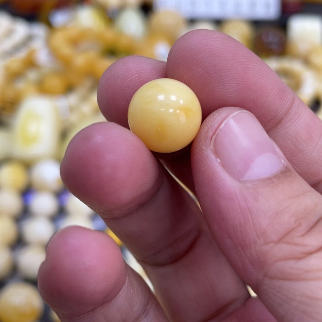 未镶嵌琥珀珠宝奇石12.3mm瑕 浓蜡