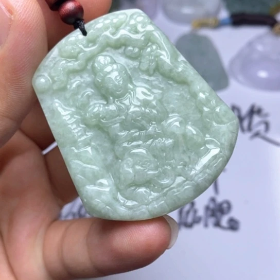翡翠未镶嵌颈饰翡翠