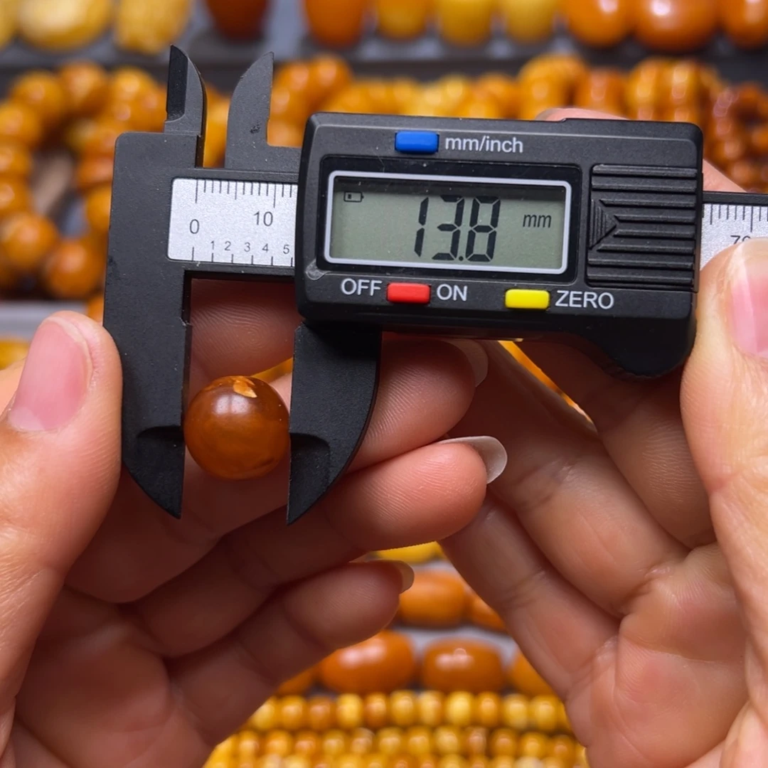 琥珀未镶嵌吊坠(不含链)