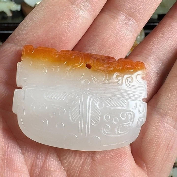 和田玉（糖玉）未镶嵌挂件