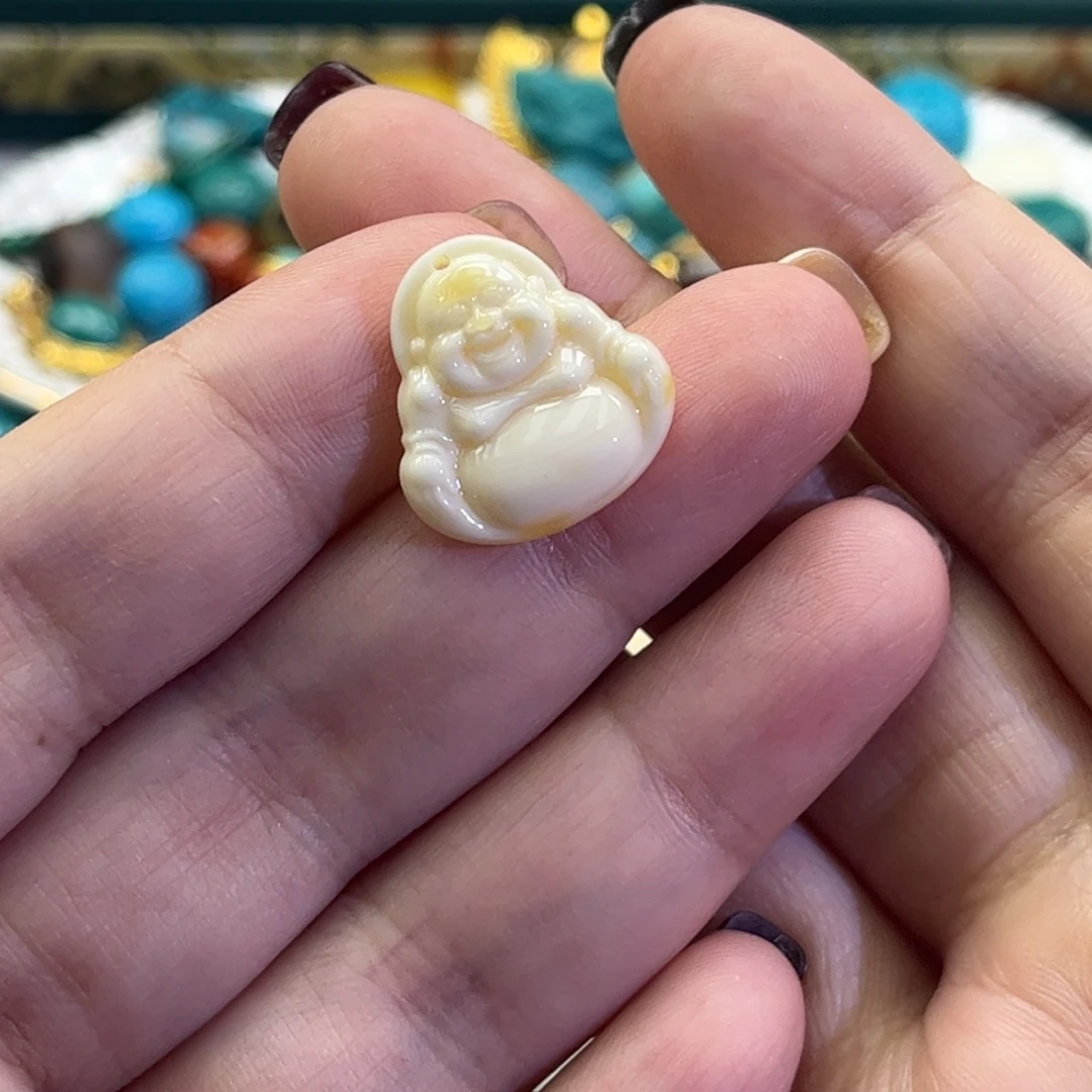 琥珀未镶嵌珠宝奇石15