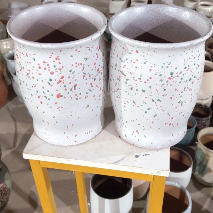 紫砂花盆口径18高度25两只正品