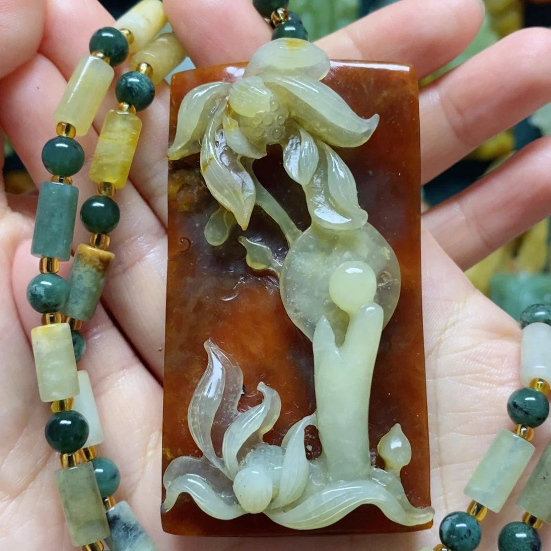 岫玉未镶嵌吊坠(赠链)