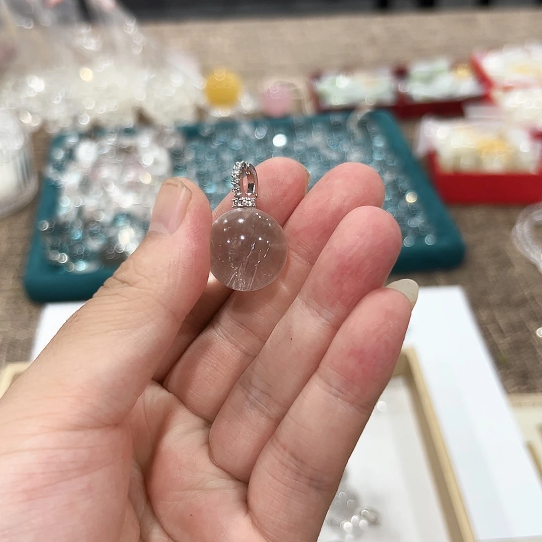 未镶嵌颈饰水晶水晶吊坠