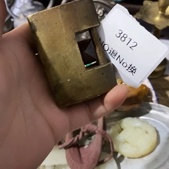 用***9瓷片3812工艺品222