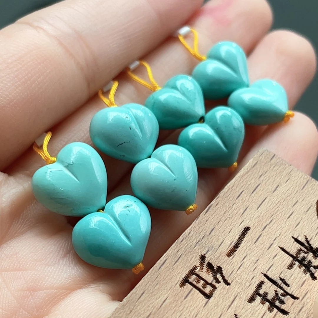 未镶嵌绿松石颈饰