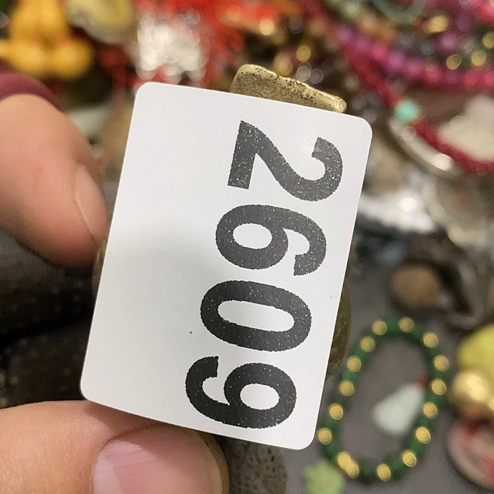 红*摆件等各种工具的2609