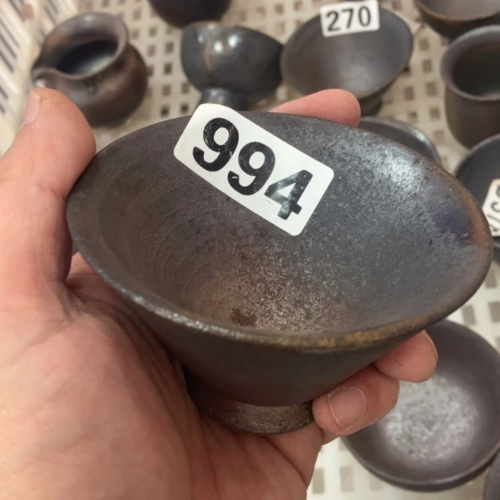 在家里面的人物就是