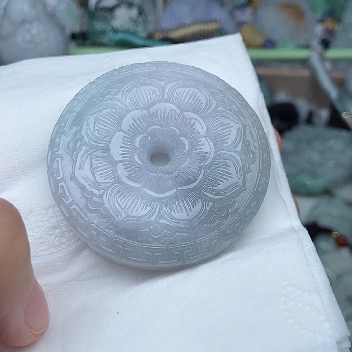 翡翠未镶嵌颈饰翡翠双面