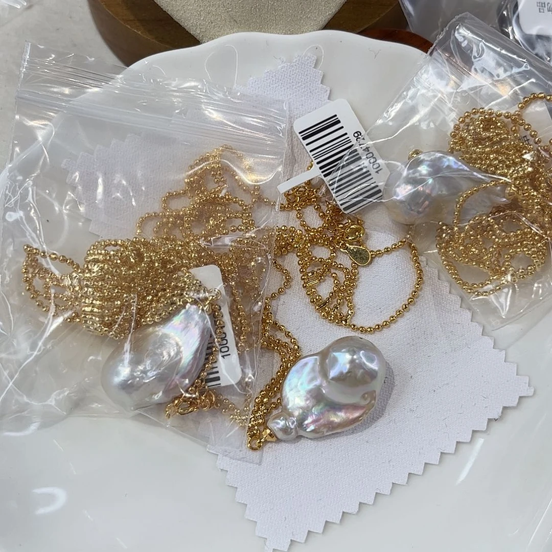 合金耳饰淡水珍珠