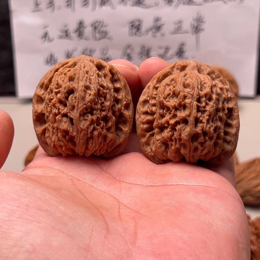 吊坠文玩核桃南疆42高炮蚂蚁凹底