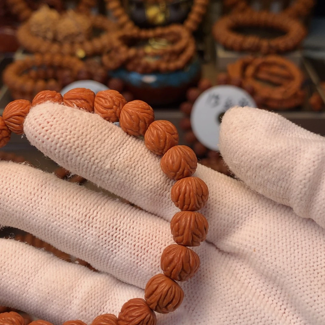 王***～手串桃核秦岭龙纹