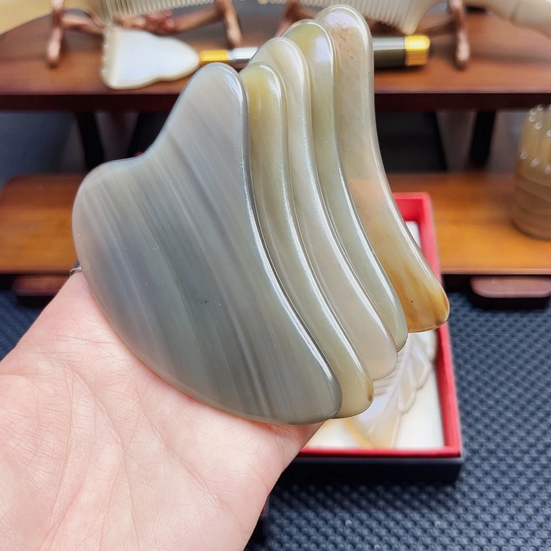 手工制作纯牛角梳子