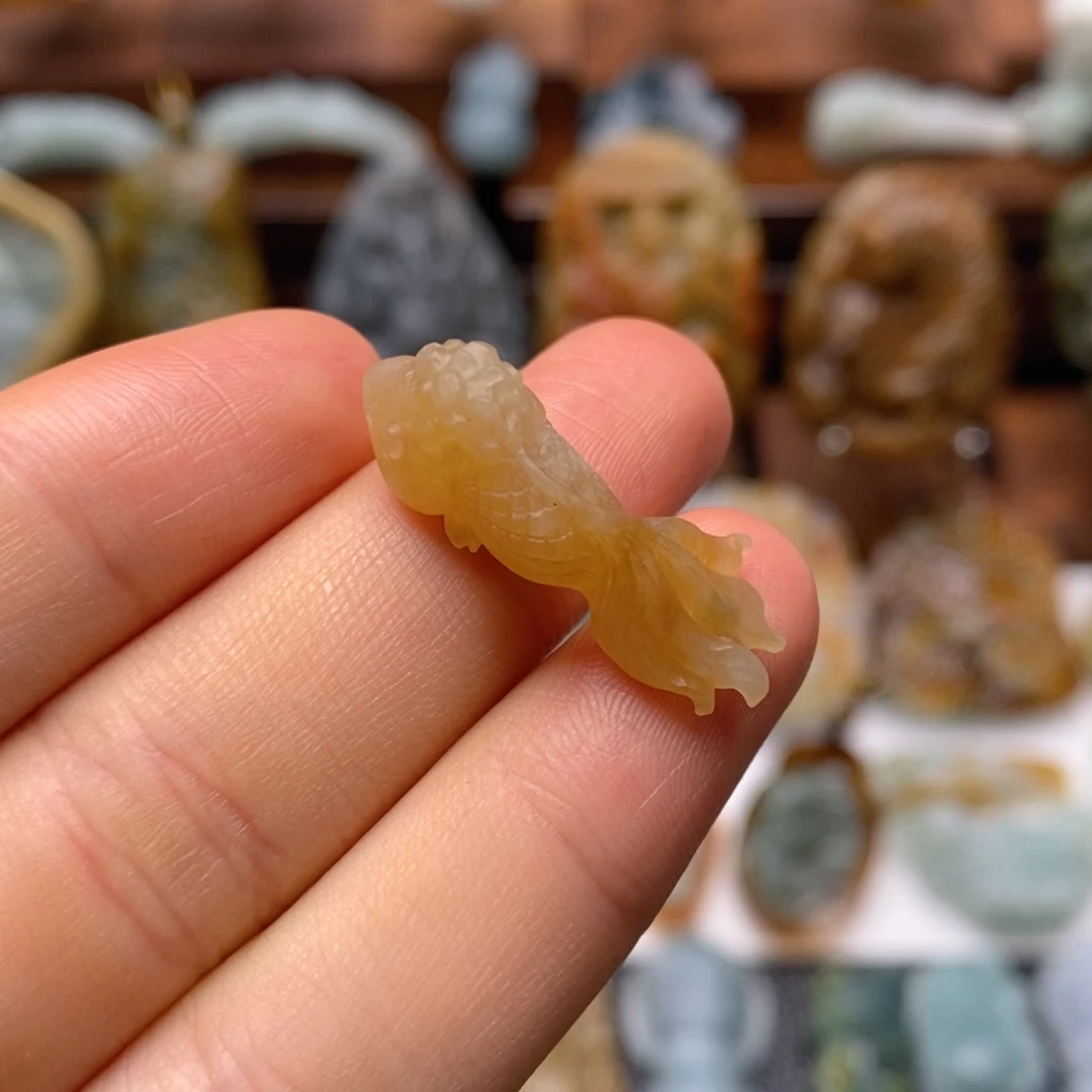 定制翡翠未镶嵌翡翠