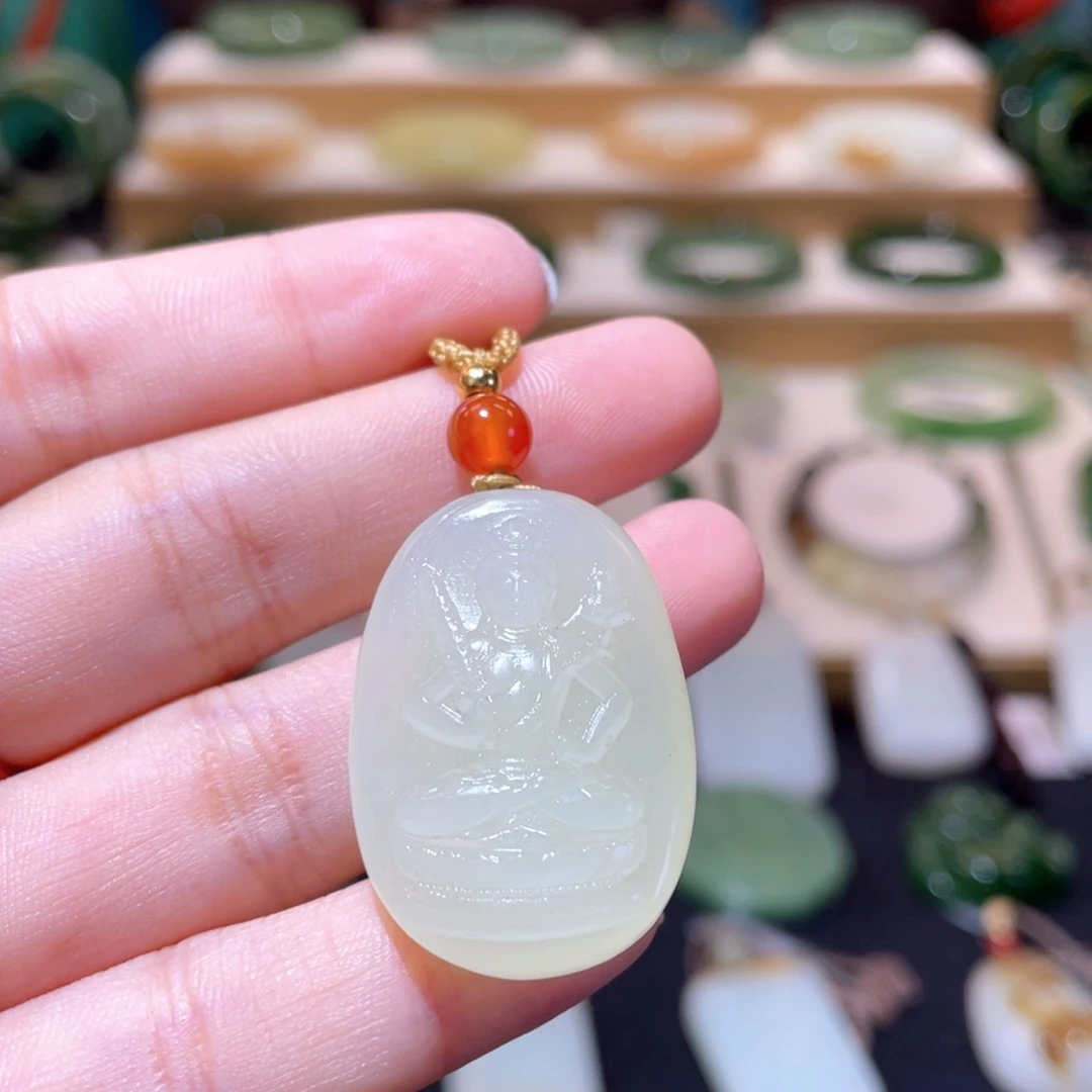 和田玉未镶嵌颈饰高品虚空藏菩萨