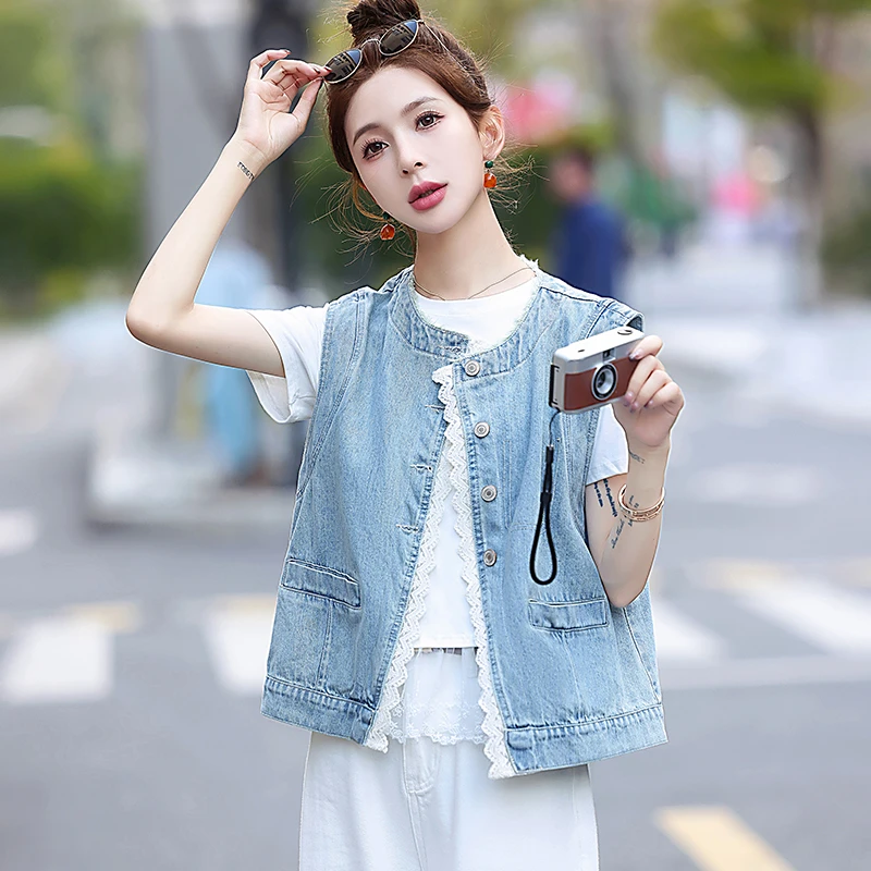时尚蕾丝花边拼接牛仔马甲女春夏款宽松无袖外穿洋气背心马夹上衣