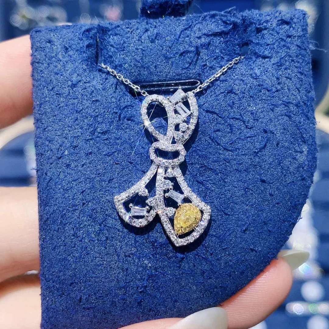 【闪购商品】颈饰18K金镶嵌钻石黄钻蝴蝶结项链