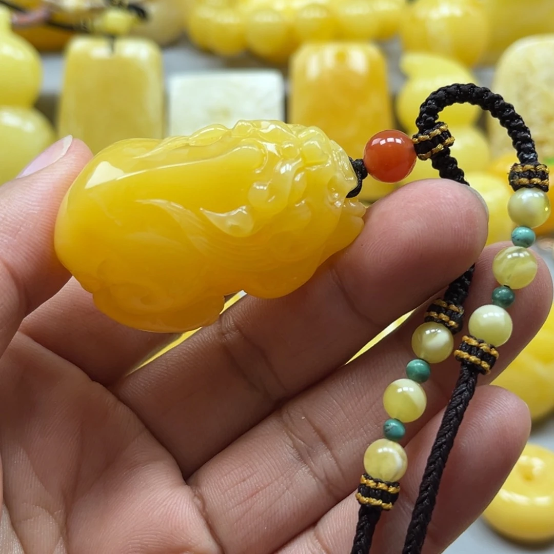 蜜蜡珠宝奇石未镶嵌