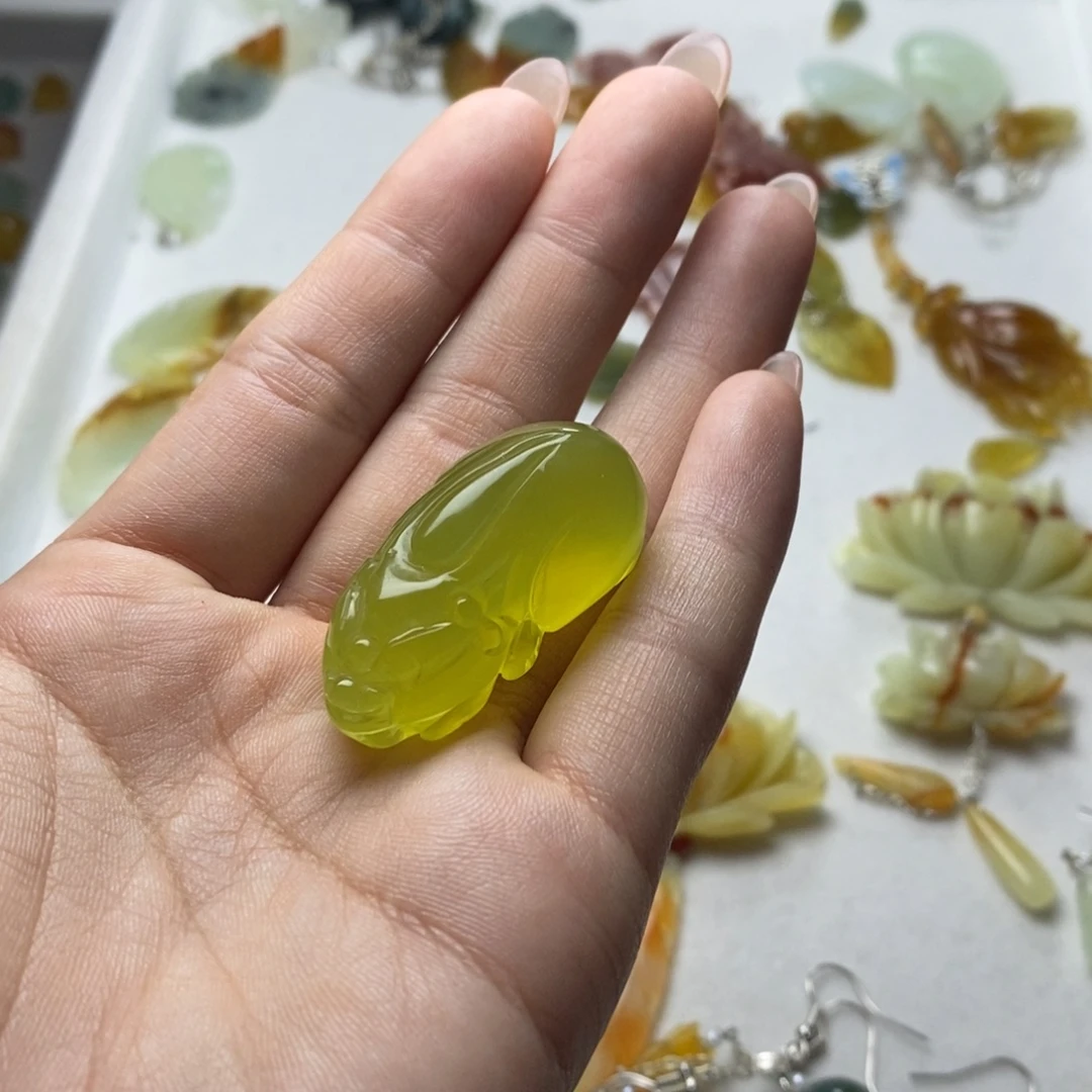 未镶嵌蛇纹石玉耳饰/颈饰
