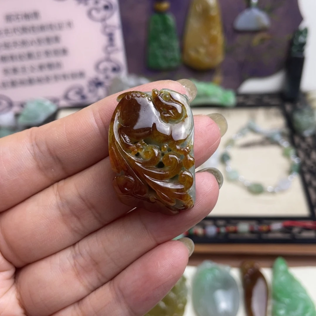 未镶嵌挂件翡翠仿古龙挂件