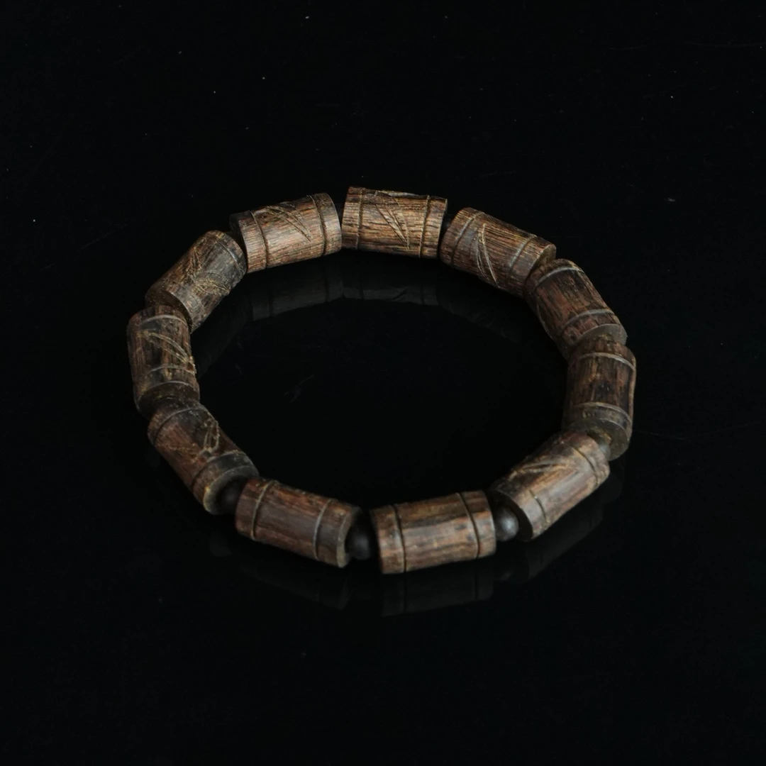 3425伊利安沉香糖结秒沉水竹节桶珠1.5x0.86cm 12.4g