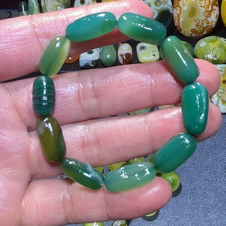 玛瑙/玉髓未镶嵌珠宝奇石